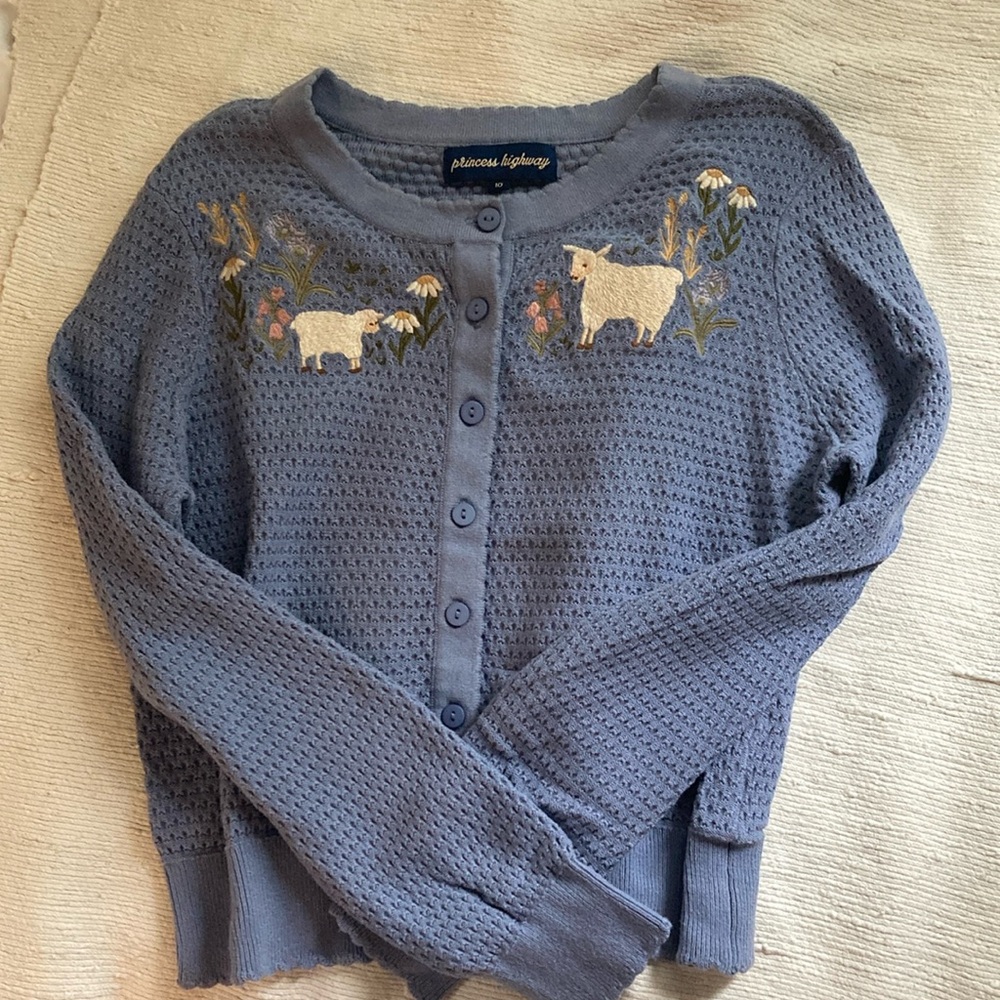 Sheep and flora sweater